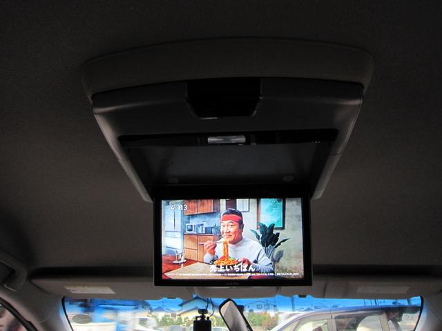 フリード G プレミアムエディション 社外ナビ/CD/DVD/フルセグ/Bluetooth/ETC/後席フリップダウンモニター/Bカメラ/両側自動ドア/ハーフレザー/スマートキー/クルーズコントロール/HIDライト/(40枚目)