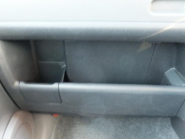 シエンタ X Lパッケージ 純正SDナビ&TV/左パワースライド/HIDライト/キーレス/ドラレコ/ETC/CD/SD/BTオーディオ/ウィンカー付きドアミラー/横滑り防止/Wエアバッグ/ABS/電動格納ミラー(29枚目)