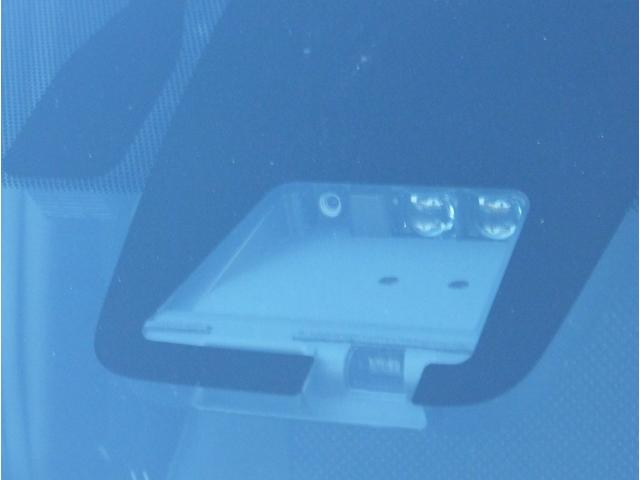 ヴォクシー ハイブリッドZS 煌III セーフティセンス/PCS/LDA/AHB/純正9型SDナビ&フルセグ/12型フリップダウンM/両側自動ドア/LEDライト&フォグ/シートヒーター/コーナーセンサー/ドラレコ/ETC/Bカメラ/16AW(2枚目)