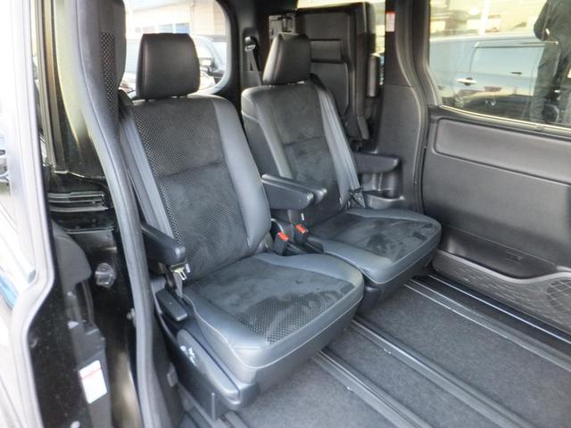 ヴォクシー ハイブリッドZS 煌III セーフティセンス/PCS/LDA/AHB/純正9型SDナビ&フルセグ/12型フリップダウンM/両側自動ドア/LEDライト&フォグ/シートヒーター/コーナーセンサー/ドラレコ/ETC/Bカメラ/16AW(42枚目)