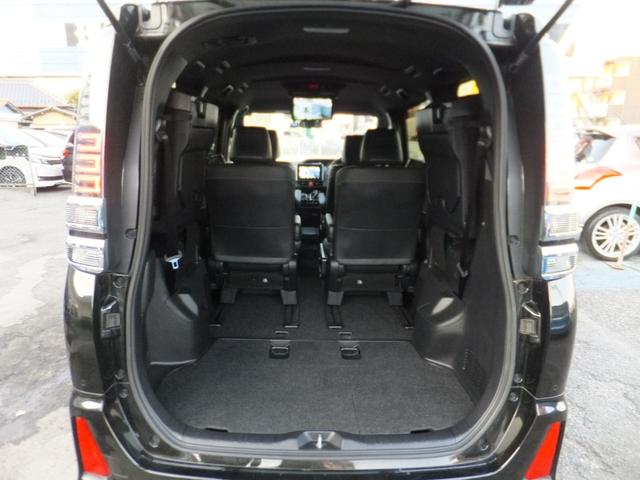 ヴォクシー ハイブリッドZS 煌III セーフティセンス/PCS/LDA/AHB/純正9型SDナビ&フルセグ/12型フリップダウンM/両側自動ドア/LEDライト&フォグ/シートヒーター/コーナーセンサー/ドラレコ/ETC/Bカメラ/16AW(51枚目)