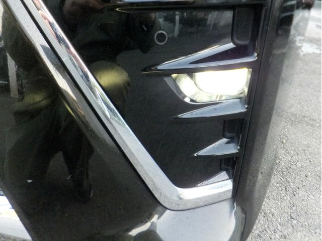 ヴォクシー ハイブリッドZS 煌III セーフティセンス/PCS/LDA/AHB/純正9型SDナビ&フルセグ/12型フリップダウンM/両側自動ドア/LEDライト&フォグ/シートヒーター/コーナーセンサー/ドラレコ/ETC/Bカメラ/16AW(70枚目)