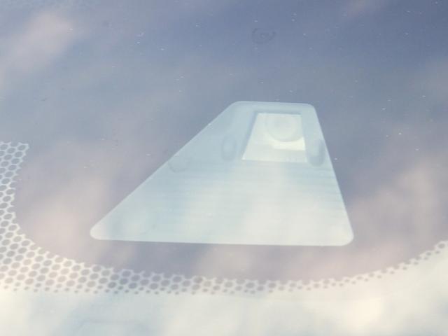 フリード+ハイブリッド ハイブリッド・クロスター 純正9型ナビ/純正15.6型フリップM/CD/DVD/フルセグ/Bluetooth/ETC/Bカメラ/ルーフラック/クルコン/シートヒーター/両自動/LEDライト/LEDフォグ/ルーフレール/Hレザー(2枚目)