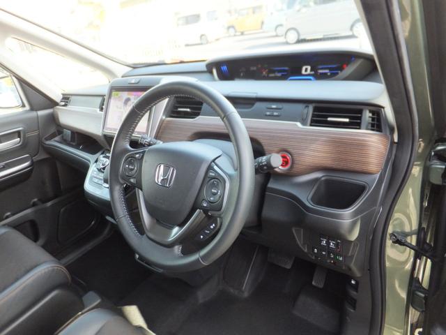 フリード+ハイブリッド ハイブリッド・クロスター 純正9型ナビ/純正15.6型フリップM/CD/DVD/フルセグ/Bluetooth/ETC/Bカメラ/ルーフラック/クルコン/シートヒーター/両自動/LEDライト/LEDフォグ/ルーフレール/Hレザー(42枚目)