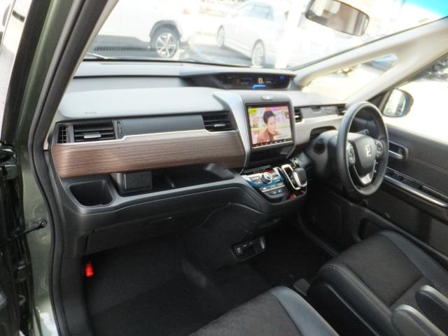 フリード+ハイブリッド ハイブリッド・クロスター 純正9型ナビ/純正15.6型フリップM/CD/DVD/フルセグ/Bluetooth/ETC/Bカメラ/ルーフラック/クルコン/シートヒーター/両自動/LEDライト/LEDフォグ/ルーフレール/Hレザー(43枚目)