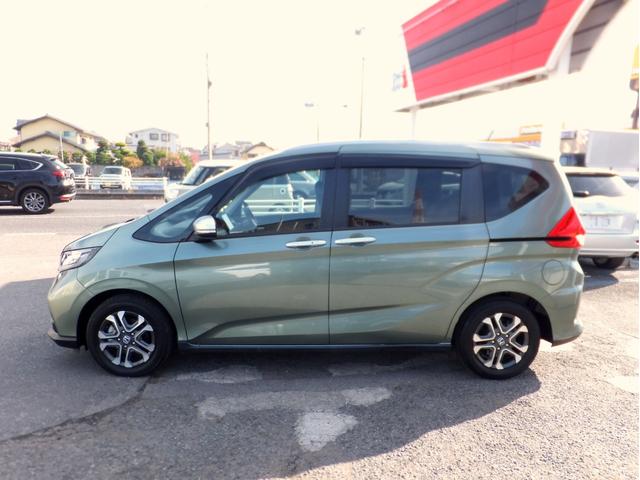 フリード+ハイブリッド ハイブリッド・クロスター 純正9型ナビ/純正15.6型フリップM/CD/DVD/フルセグ/Bluetooth/ETC/Bカメラ/ルーフラック/クルコン/シートヒーター/両自動/LEDライト/LEDフォグ/ルーフレール/Hレザー(65枚目)