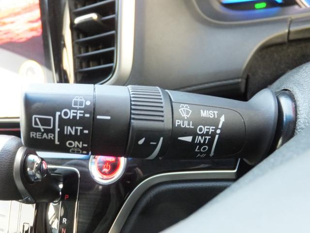 オデッセイハイブリッド ハイブリッドアブソルート・EXホンダセンシング 本革シート/ホンダセンシング/純正9型ナビ/11型フリップダウンモニター/マルチカメラ/CD/DVD/フルセグ/ETC2.0/クルーズコントロール/パワーシート前後センサー/LEDライト/18アルミ(7枚目)