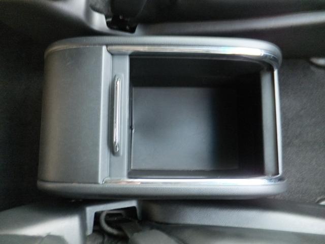 オデッセイハイブリッド ハイブリッドアブソルート・EXホンダセンシング 本革シート/ホンダセンシング/純正9型ナビ/11型フリップダウンモニター/マルチカメラ/CD/DVD/フルセグ/ETC2.0/クルーズコントロール/パワーシート前後センサー/LEDライト/18アルミ(32枚目)