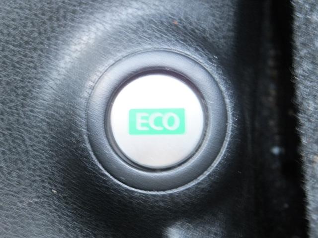 ノート メダリストＶセレクション＋セーフティＩＩ　純正ナビ／アラウンドビューカメラ／ＣＤ／ＤＶＤ／フルセグ／Ｂｌｕｅｔｏｏｔｈオーディオ／ＥＴＣ／ドラレコ／エマージェンシーブレーキ／ＬＥＤライト／エコスーパーチャージャー／ハーフレザー／前後センサー／（30枚目）