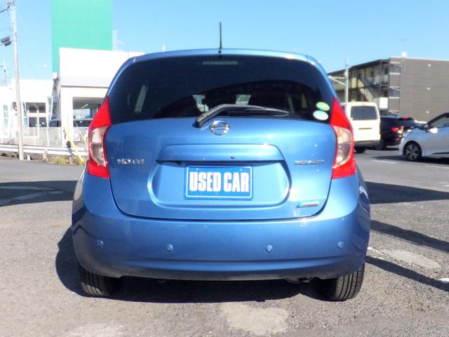 ノート メダリストＶセレクション＋セーフティＩＩ　純正ナビ／アラウンドビューカメラ／ＣＤ／ＤＶＤ／フルセグ／Ｂｌｕｅｔｏｏｔｈオーディオ／ＥＴＣ／ドラレコ／エマージェンシーブレーキ／ＬＥＤライト／エコスーパーチャージャー／ハーフレザー／前後センサー／（55枚目）