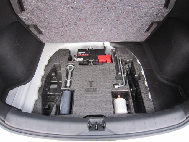 キックス Ｘ　ツートーンインテリアエディション　白黒ツートン／純正９型ナビ／プロパイロット／アラウンドビューカメラ／エマージェンシーブレーキ／前後センサー／前後ドラレコ／ＣＤ／ＤＶＤ／フルセグ／ＥＴＣ２．０／デジタルミラー／ＬＥＤライト／１（8枚目）