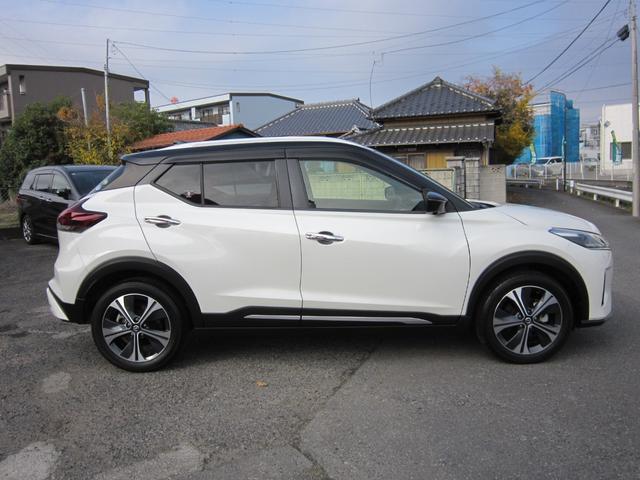 キックス Ｘ　ツートーンインテリアエディション　白黒ツートン／純正９型ナビ／プロパイロット／アラウンドビューカメラ／エマージェンシーブレーキ／前後センサー／前後ドラレコ／ＣＤ／ＤＶＤ／フルセグ／ＥＴＣ２．０／デジタルミラー／ＬＥＤライト／１（54枚目）