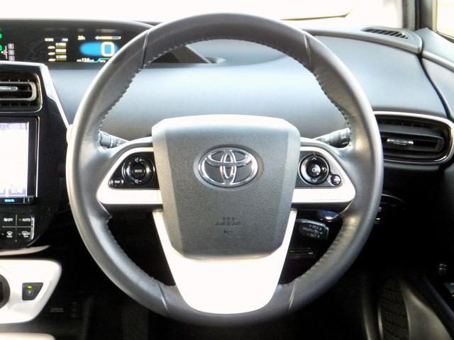 プリウス Aプレミアム 純正9型SDナビ&フルセグ/セーフティセンス/PCS/LDA/AHB/レークル/黒本革シート/LEDライト&フォグ/デジタルミラー&前後ドラレコ/シートヒーター/クリソナ/ETC/Bカメラ/17AW(4枚目)