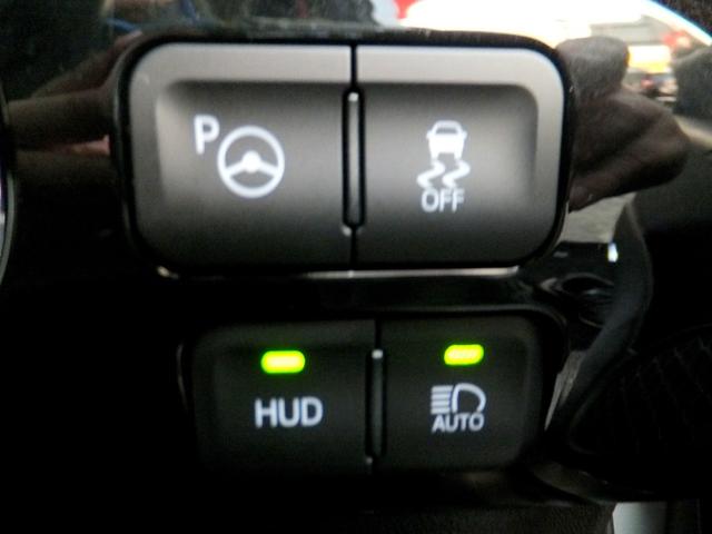 プリウス Aプレミアム 純正9型SDナビ&フルセグ/セーフティセンス/PCS/LDA/AHB/レークル/黒本革シート/LEDライト&フォグ/デジタルミラー&前後ドラレコ/シートヒーター/クリソナ/ETC/Bカメラ/17AW(15枚目)