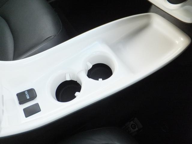 プリウス Aプレミアム 純正9型SDナビ&フルセグ/セーフティセンス/PCS/LDA/AHB/レークル/黒本革シート/LEDライト&フォグ/デジタルミラー&前後ドラレコ/シートヒーター/クリソナ/ETC/Bカメラ/17AW(37枚目)