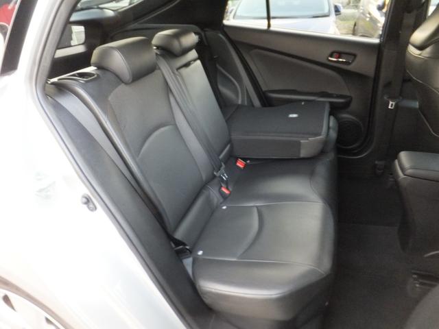 プリウス Aプレミアム 純正9型SDナビ&フルセグ/セーフティセンス/PCS/LDA/AHB/レークル/黒本革シート/LEDライト&フォグ/デジタルミラー&前後ドラレコ/シートヒーター/クリソナ/ETC/Bカメラ/17AW(47枚目)