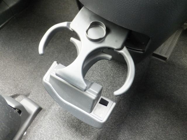 アイシス プラタナ Aタイプ/サイドリフトアップシート/6人乗り/1オーナー車/禁煙/純正ナビTV/バックカメラ/bluettoh/スマートキー/ETC/左電動スライドドア/純正サイドバイザー/純正15AW/盗難防止(25枚目)