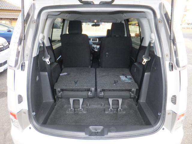 アイシス プラタナ Aタイプ/サイドリフトアップシート/6人乗り/1オーナー車/禁煙/純正ナビTV/バックカメラ/bluettoh/スマートキー/ETC/左電動スライドドア/純正サイドバイザー/純正15AW/盗難防止(44枚目)