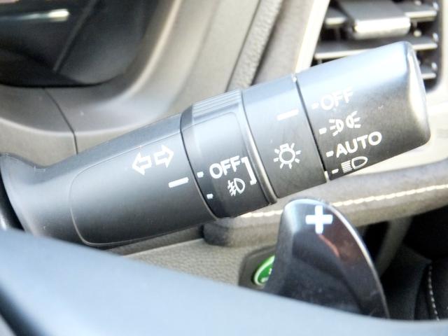 ヴェゼル ハイブリッドＲＳ・ホンダセンシング　純正８型ＳＤナビ＆フルセグ／ＣＭＢＳ／ＡＣＣ／ＬＫＡＳ／ＬＥＤライト＆フォグ／スマキー／ハーフレザー／シートヒーター／電子パーキング／サイド＆カーテンＳＲＳ／バックカメラ／ＥＴＣ／前後ドラレコ／ＢＴＡ（10枚目）