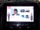 Ｇ　パワーパッケージ　アイドリングストップ／純正ナビＴＶ／バックカメラ／後席モニター／クルーズコントロール／パドルシフト／オートＨＩＤライト／両側電動スライドドア／革巻きハンドル／ｂｌｕｅｔｔｏｈ／ＥＴＣ／ウォークスルー（22枚目）