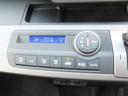 ハイブリッド　プレミアムエディション　純正ナビ／フリップダウンモニター／ＣＤ／ＤＶＤ／フルセグ／Ｂｌｕｅｔｏｏｔｈオーディオ／Ｂカメラ／ＥＴＣ／クルーズコントロール／両側自動ドア／ハーフレザー／スマートキー／ＨＩＤライト／フォグ／（31枚目）
