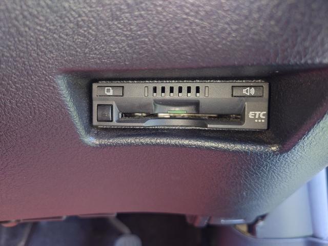 シエンタ ハイブリッドG クエロ 両側電動スライドドア ETC バックカメラ ナビ TV レーンアシスト 衝突被害軽減システム オートマチックハイビーム LEDヘッドランプ スマートキー 電動格納ミラー シートヒーター 3列シート(56枚目)