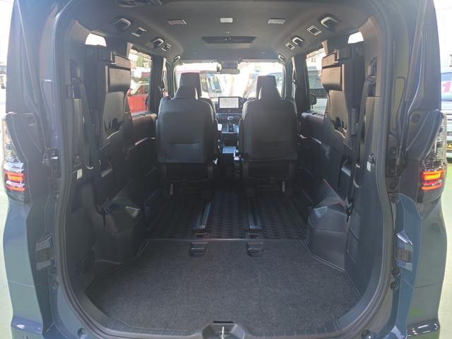 ヴォクシー ハイブリッドＳ－Ｚ　ドライブレコーダー　バックカメラ　ナビ　ＴＶ　クリアランスソナー　オートクルーズコントロール　レーンアシスト　衝突被害軽減システム　両側電動スライドドア　オートマチックハイビーム　ＬＥＤヘッドランプ（32枚目）