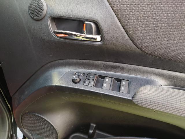 シエンタ G セーフティーエディション 全周囲カメラ ナビ TV クリアランスソナー レーンアシスト 衝突被害軽減システム 両側電動スライドドア スマートキー アイドリングストップ 電動格納ミラー シートヒーター 3列シート CVT CD(30枚目)