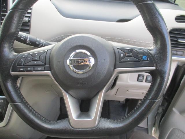 セレナ Ｇ　Ｓハイブリッド　両側パワースライドドア　プロパイロット　セーフティーパックＢ　全周囲カメラ　ＬＥＤヘッドライト　衝突軽減ブレーキ（8枚目）