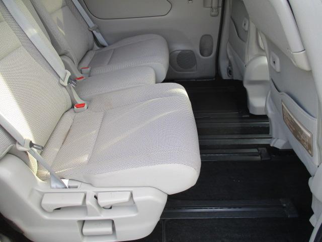 セレナ Ｇ　Ｓハイブリッド　両側パワースライドドア　プロパイロット　セーフティーパックＢ　全周囲カメラ　ＬＥＤヘッドライト　衝突軽減ブレーキ（13枚目）