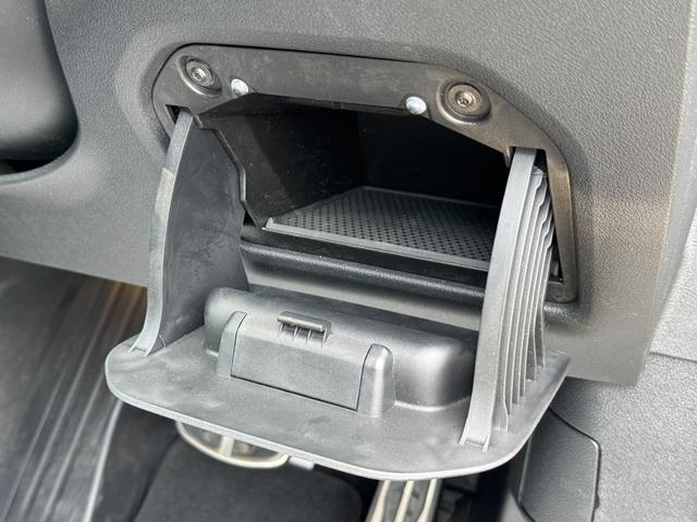 ２シリーズ ２１８ｄグランクーペ　Ｍスポーツ　アクティブクルーズコントロール　ドライビングアシスト　タッチパネル式ＨＤＤナビ　リヤビューカメラ　黒半革電動シート　１８インチアルミ　Ｂｌｕｅｔｏｏｔｈ　ＥＴＣ２．０　ＬＥＤヘッドライト　１オナ禁煙（40枚目）