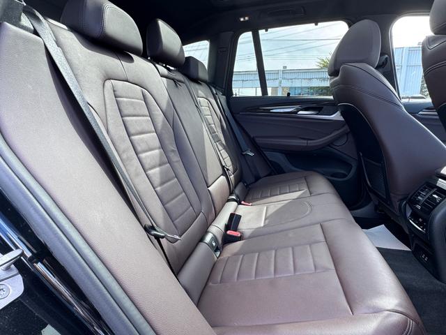 X3 xDrive 20d Mスポーツハイラインパッケージ セレクトパッケージ ガラスサンルーフ モカ革 ハーマンカードン ACC Dアシスト レーンキープアシスト タッチパネルナビ 全周囲カメラ フルセグTV ワイヤレスチャージ 19インチAW ETC 禁煙(37枚目)