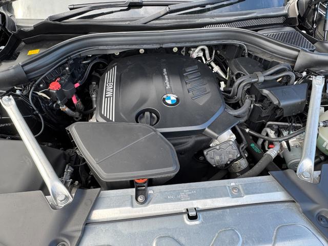 X3 xDrive 20d Mスポーツハイラインパッケージ セレクトパッケージ ガラスサンルーフ モカ革 ハーマンカードン ACC Dアシスト レーンキープアシスト タッチパネルナビ 全周囲カメラ フルセグTV ワイヤレスチャージ 19インチAW ETC 禁煙(49枚目)
