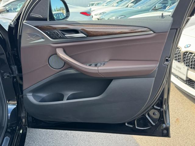 X3 xDrive 20d Mスポーツハイラインパッケージ セレクトパッケージ ガラスサンルーフ モカ革 ハーマンカードン ACC Dアシスト レーンキープアシスト タッチパネルナビ 全周囲カメラ フルセグTV ワイヤレスチャージ 19インチAW ETC 禁煙(50枚目)