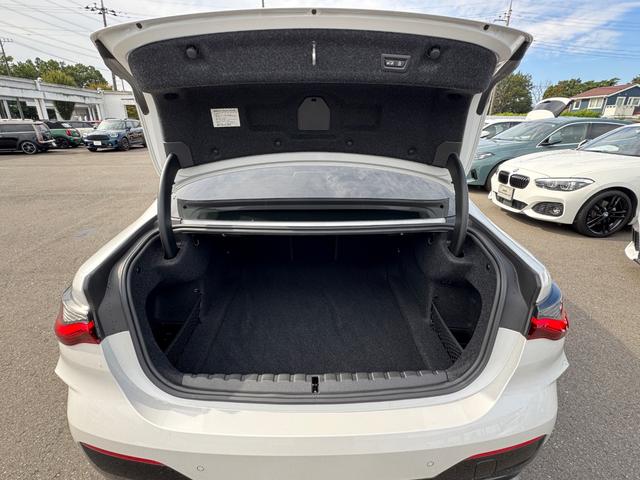 4シリーズ M440i xDriveクーペ レーザーライト 19AW Mブレーキ アダプティブサス モカ革 ベンチレーション シートヒーター ハーマンカードン ヘッドアップD ACC Dアシスト タッチパネルナビ TV 全周囲カメラ 禁煙車(41枚目)