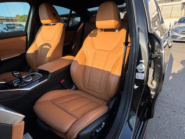 BMW 3 SERIES 320i M-SPORT