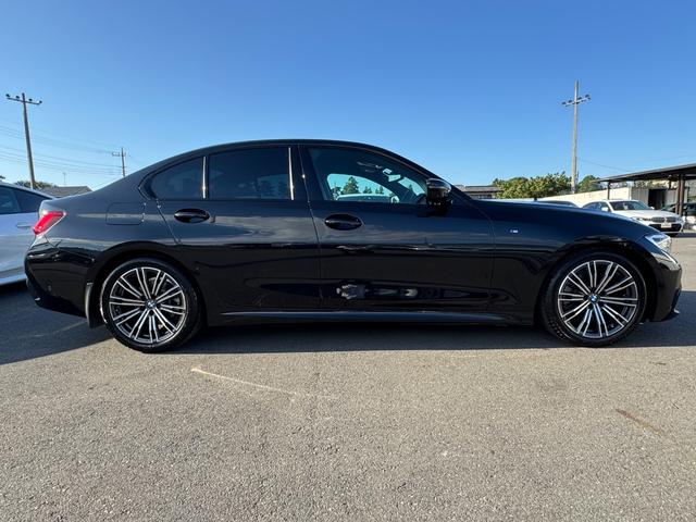 BMW 3 SERIES 320i M-SPORT