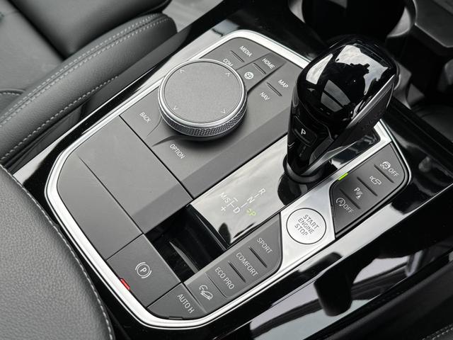 X3 xDrive 20d Mスポーツ 弊社レンタ登録デモカー サウンドPKG ガラスSR ハーマンカードン 黒革 前後シートヒーター 20AW タッチパネルナビ 全周囲カメラ フルセグTV アップルカープレイ ステアリングヒーター 禁煙(34枚目)