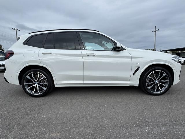 X3 xDrive 20d Mスポーツ 弊社レンタ登録デモカー サウンドPKG ガラスSR ハーマンカードン 黒革 前後シートヒーター 20AW タッチパネルナビ 全周囲カメラ フルセグTV アップルカープレイ ステアリングヒーター 禁煙(69枚目)
