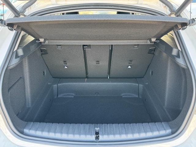 1シリーズ 118i プレイ アクティブクルーズコントロール ドライビングアシスト オプション17インチAW タッチパネルナビ アップルカープレイ リヤカメラ 電動シート 電動リヤゲート Bluetooth ETC2.0 禁煙車(37枚目)