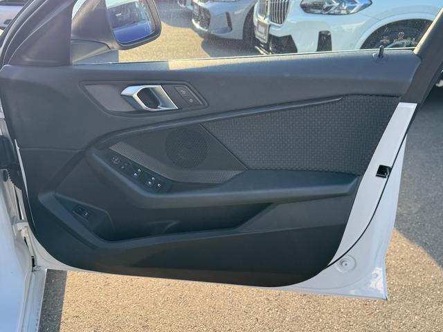 1シリーズ 118i プレイ アクティブクルーズコントロール ドライビングアシスト オプション17インチAW タッチパネルナビ アップルカープレイ リヤカメラ 電動シート 電動リヤゲート Bluetooth ETC2.0 禁煙車(41枚目)