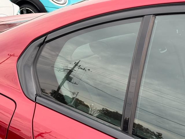 オンライン商談も実施中！ご自宅にいながらでも気になるお車をチェックできます。まずは無料ダイヤルから気になるお車について「オンライン商談希望」とお問合せ下さい。