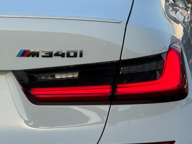 3シリーズ M340i xDrive ヴァーネスカ黒レザー シートヒーター ハーマンカードン 19インチAW レーザーライト ヘッドアップD ACC Mブレーキ Dアシスト タッチパネルナビ TV アップルカープレイ 全周囲カメラ 禁煙車(12枚目)