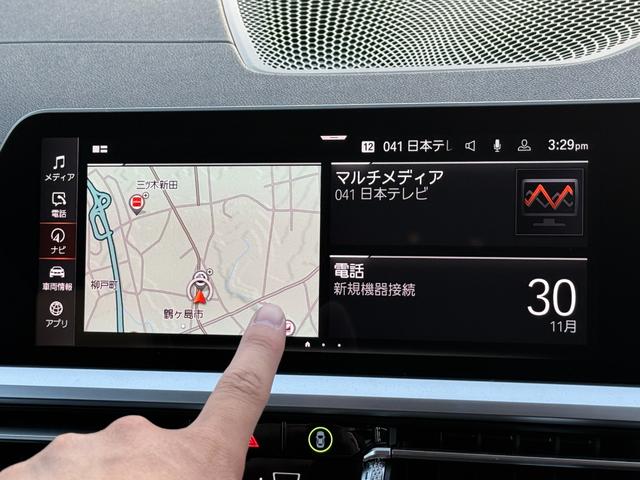 3シリーズ M340i xDrive ヴァーネスカ黒レザー シートヒーター ハーマンカードン 19インチAW レーザーライト ヘッドアップD ACC Mブレーキ Dアシスト タッチパネルナビ TV アップルカープレイ 全周囲カメラ 禁煙車(21枚目)