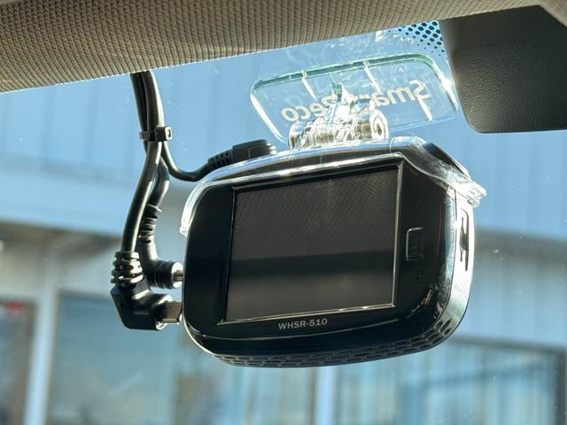 ３シリーズ ３２０ｄ　ラグジュアリー　クリーンディーゼル　黒革シート　シートヒーター　ウッドパネル　１７ＡＷ　ＨＤＤナビ　リヤカメラ　Ｂｌｕｅｔｏｏｔｈ　ＣＤラジオ　ＡＣＣ　ドライビングアシスト　レーンチェンジウォーニング　ＥＴＣ　禁煙車（50枚目）