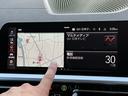 M340i xDrive ヴァーネスカ黒レザー シートヒーター ハーマンカードン 19インチAW レーザーライト ヘッドアップD ACC Mブレーキ Dアシスト タッチパネルナビ TV アップルカープレイ 全周囲カメラ 禁煙車(21枚目)