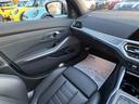 M340i xDrive ヴァーネスカ黒レザー シートヒーター ハーマンカードン 19インチAW レーザーライト ヘッドアップD ACC Mブレーキ Dアシスト タッチパネルナビ TV アップルカープレイ 全周囲カメラ 禁煙車(27枚目)