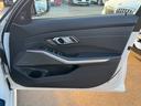 M340i xDrive ヴァーネスカ黒レザー シートヒーター ハーマンカードン 19インチAW レーザーライト ヘッドアップD ACC Mブレーキ Dアシスト タッチパネルナビ TV アップルカープレイ 全周囲カメラ 禁煙車(46枚目)