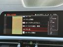 M340i xDrive ヴァーネスカ黒レザー シートヒーター ハーマンカードン 19インチAW レーザーライト ヘッドアップD ACC Mブレーキ Dアシスト タッチパネルナビ TV アップルカープレイ 全周囲カメラ 禁煙車(76枚目)
