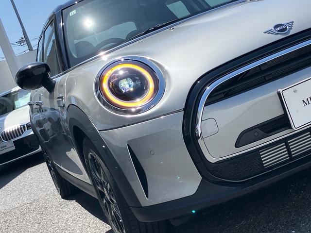 ＭＩＮＩ クーパーＤ　クラシック・トリム　新車保証付　弊社デモカー　クラッシックトリム　アップルカープレイ　バックカメラ　ＡＣＣ　２．０ＥＴＣミラー　コンフォートアクセス　ワイヤレスチャージング（7枚目）